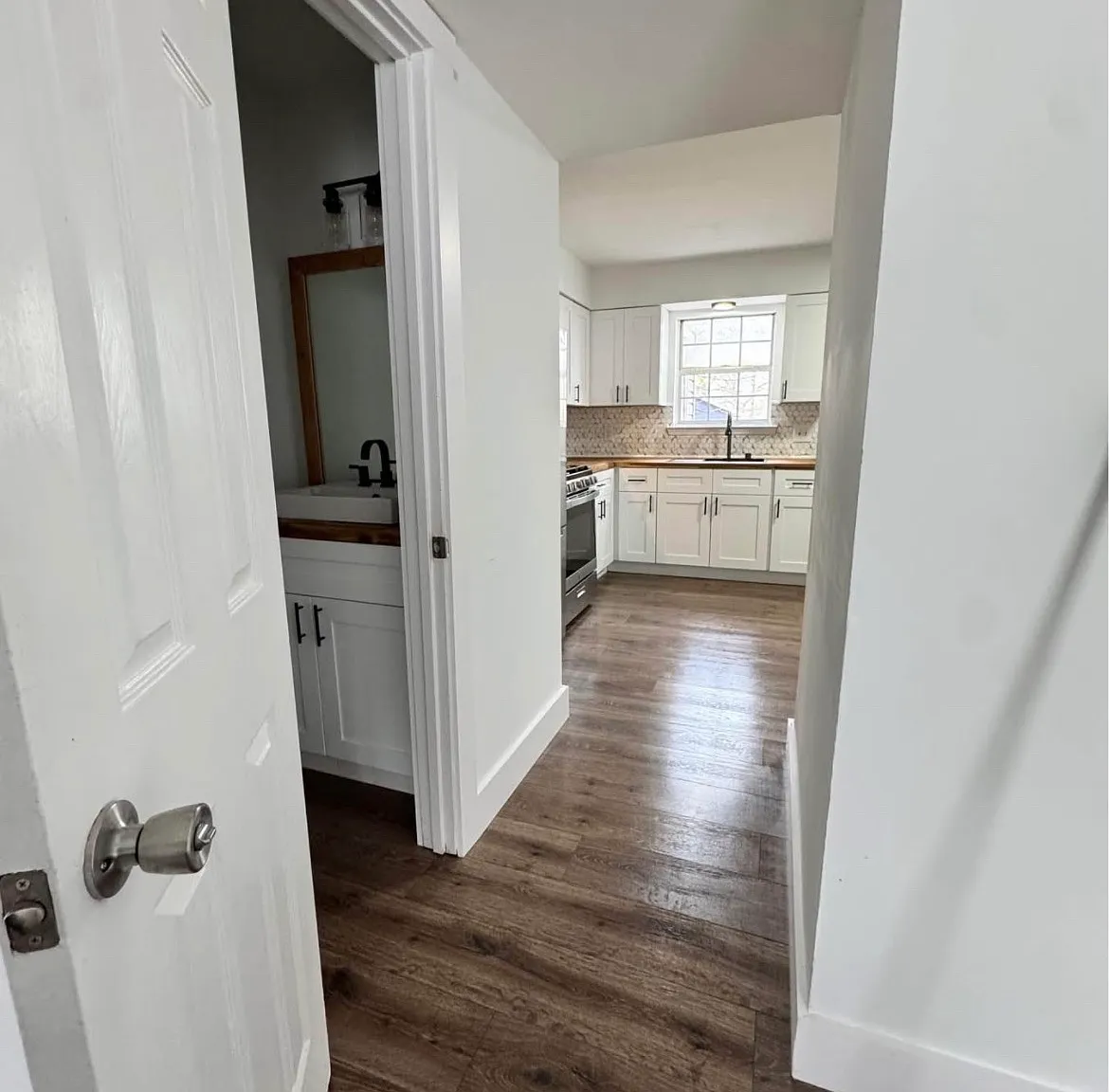 2 bed, 1.5 bath, 1080 sqft, $1,650 — Photo 3