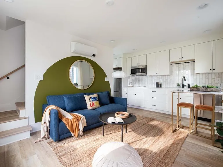 542 Boulevard Pl NE #D — Photo 10