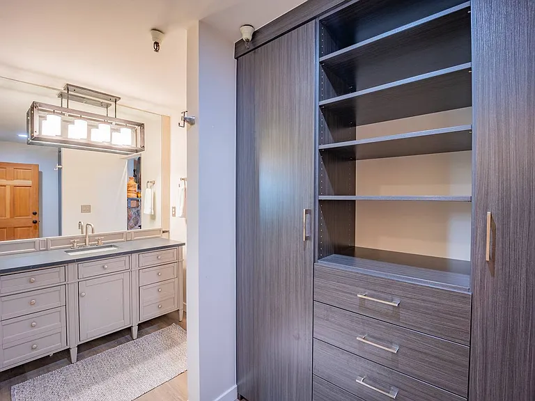 5925 Royal St #9 — Photo 13