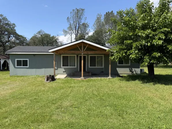 13896 Daniels Ln, Redding, CA 96003