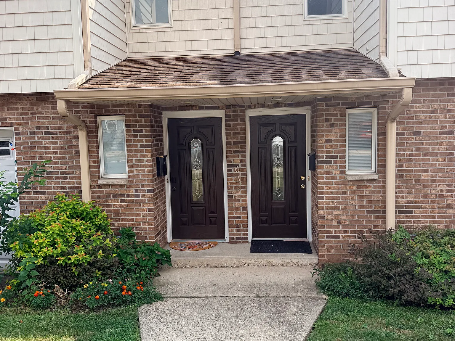 3 bed, 2.5 bath, $3,850 — Photo 1
