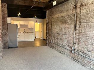 22 Park St #19, Lewiston, ME 04240