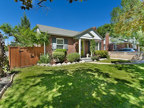 2nd image of 1161 E Lorraine Dr