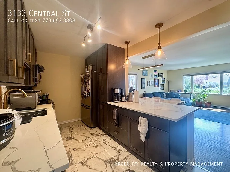 3133 Central St — Photo 6