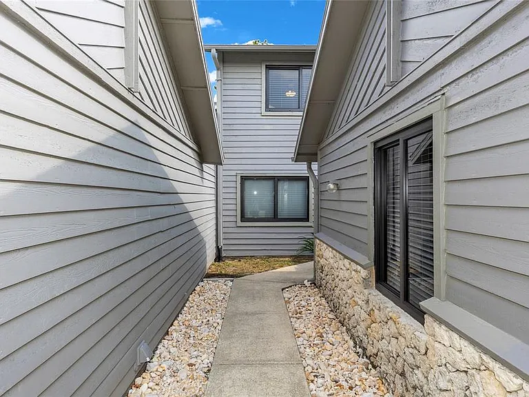 172 Deer Lake Cir — Photo 30