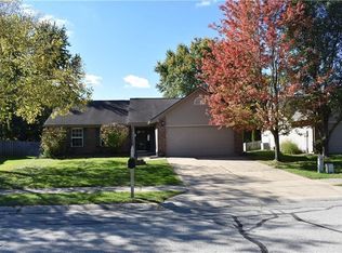 11434 Meadowlark Cir, Fishers, IN