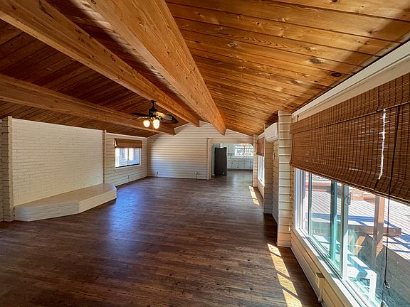 5th image of 1001 Rose Ave