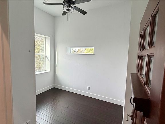 5th image of 7500 NE Harborview Drive
