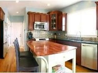 6 Sassafras Rd, Rehoboth, MA 02769