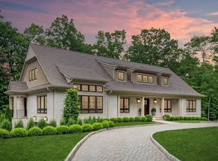 11 White Pine Rd, Upper Saddle River, NJ 07458