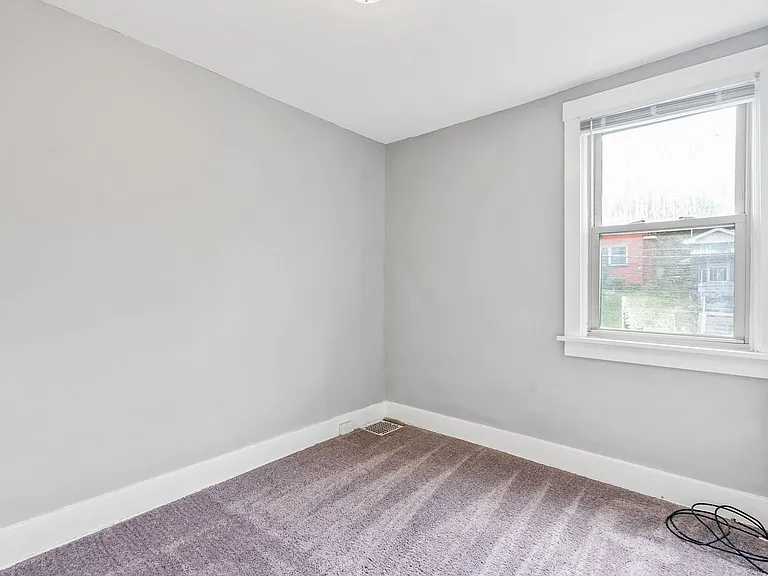 2043 Boggs Ave — Photo 13