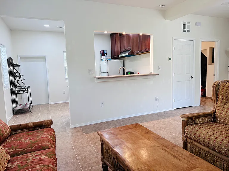 3606 Clark Dr #1 — Photo 4