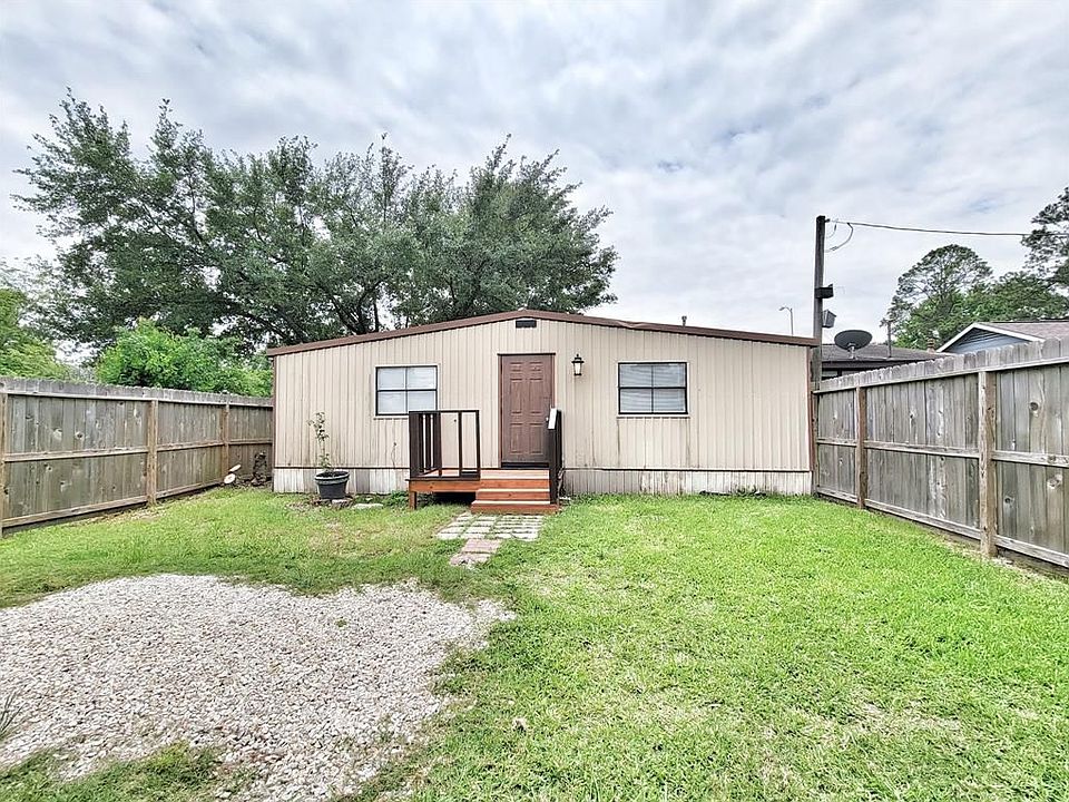 1st image of 5527 1/2 Nightingale Ave
