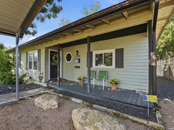 1236 S ACADEMY AVE, New Braunfels, TX 78130