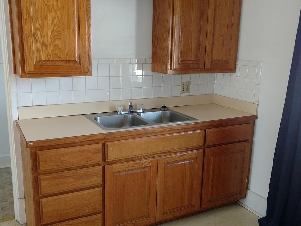 2nd image of 200 S Highland Ave APT 3