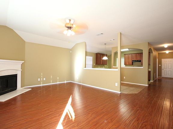 5th image of 4516 Dogwood Dr