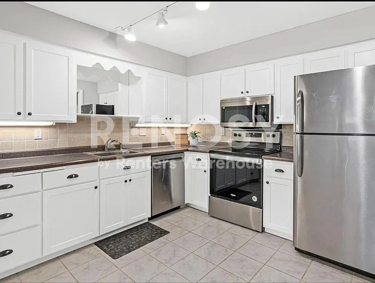 2200 Nevada Ave S — Photo 3