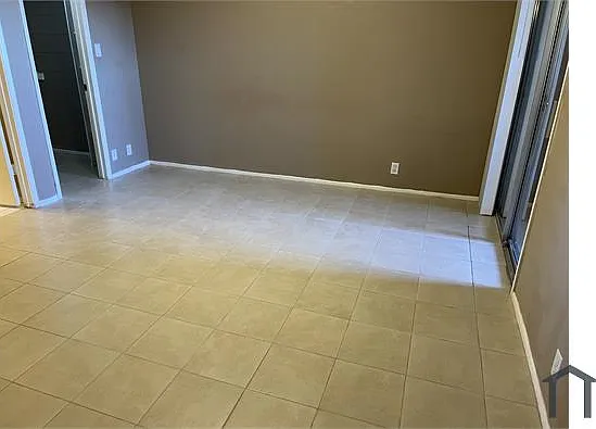 501 W Yukon Dr #4 — Photo 21