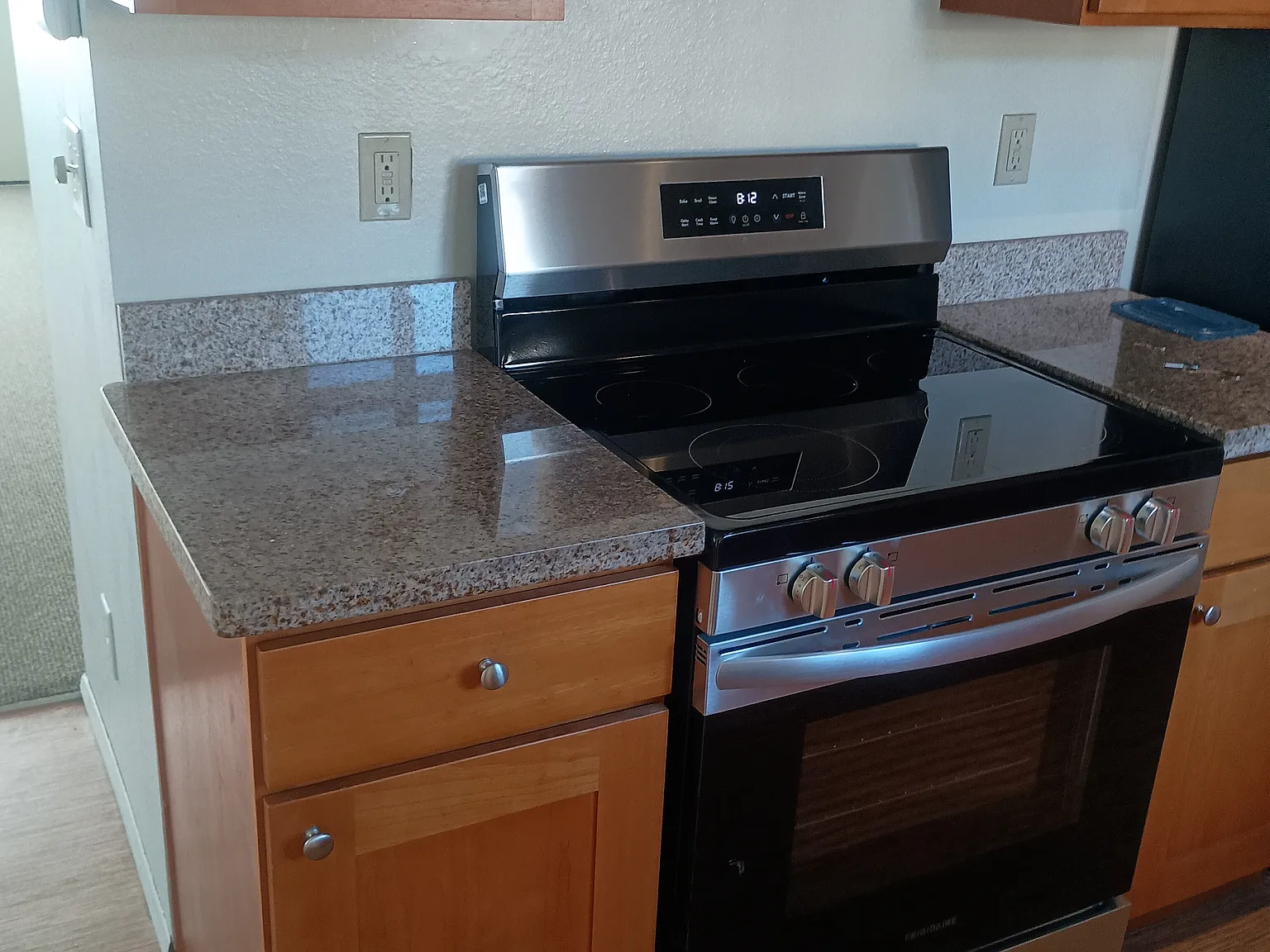 2 bed, 1.5 bath, 875 sqft, $2,195 — Photo 4