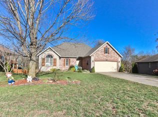 1116 N 18th Ave, Ozark, MO 65721