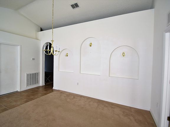 3rd image of 3253 Garden Acres Ct W
