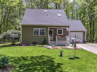 9 Autumn Rd, Medway, MA 02053