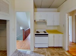 702 Main St APT 2E, Amherst, MA 01002