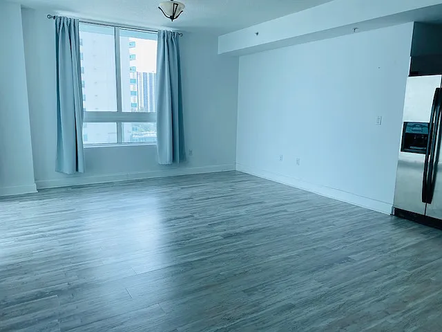 1900 N Bayshore Dr #11705 — Photo 11