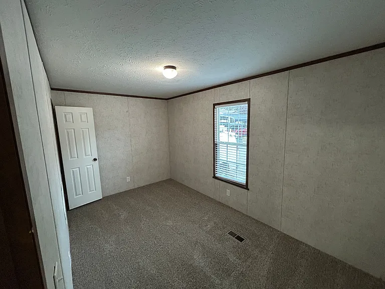 Santa Barbara Estates — Photo 28