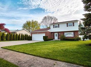 3524 Regis Dr, Erie, PA 16510