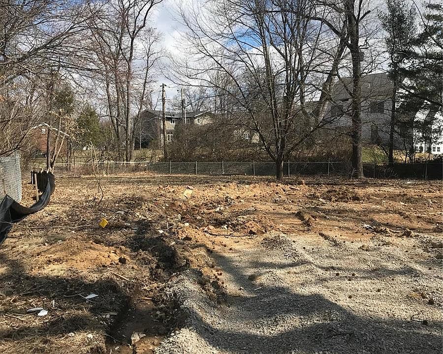2nd image of 11701 Claychester Dr
