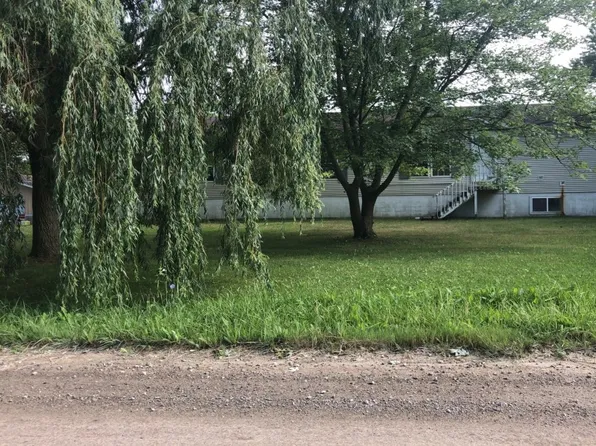 28260 28 Mile Rd, Lenox, MI 48048