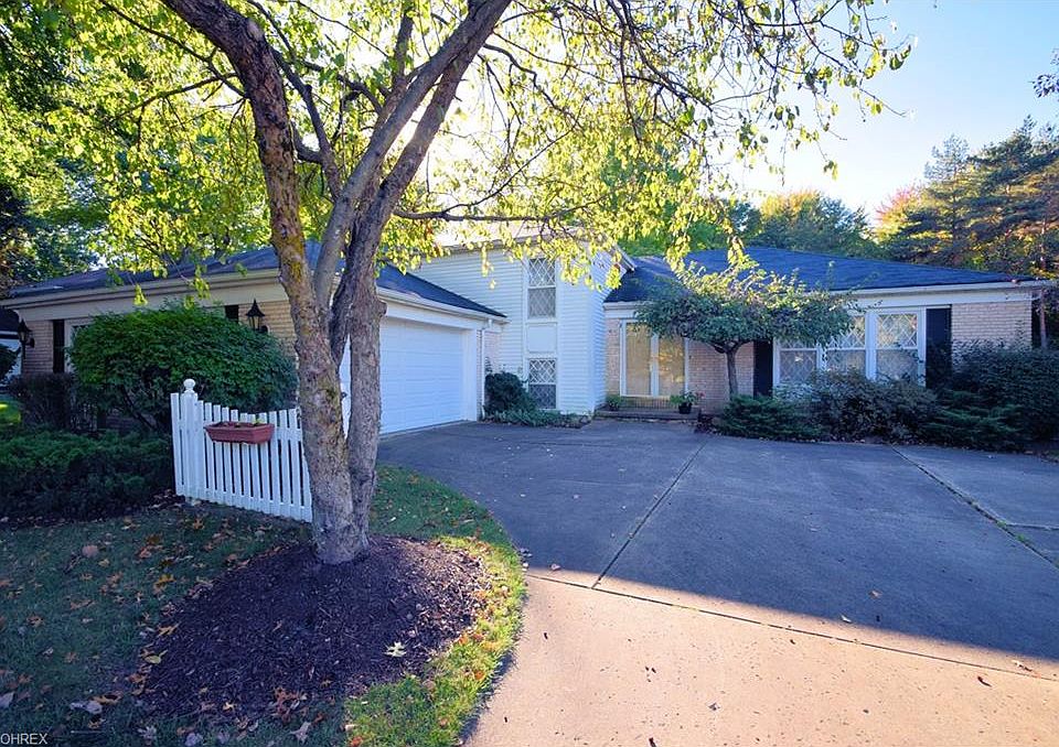 1st image of 16979 Stag Thicket Ln