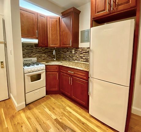 3rd image of 57 Herkimer St #1108