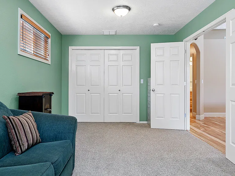2315 E Conner St — Photo 23