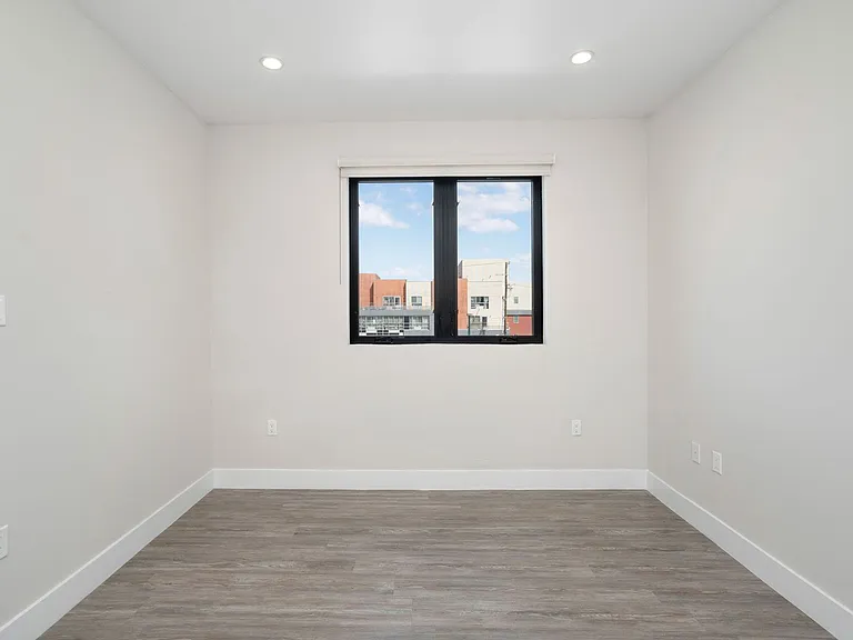 5551 Bonner Ave #A306 — Photo 45