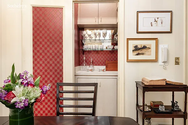 Sold by Sotheby's International Realty | media 7