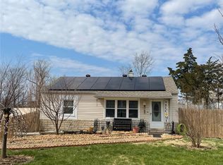 109 Lark Hill Ln, Ballwin, MO 63021