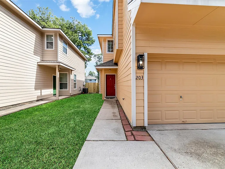 203 W Stedhill Loop — Photo 2