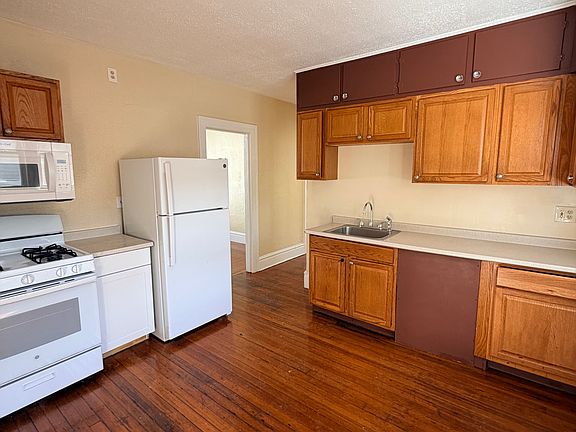 5th image of 64 Anthony St #L