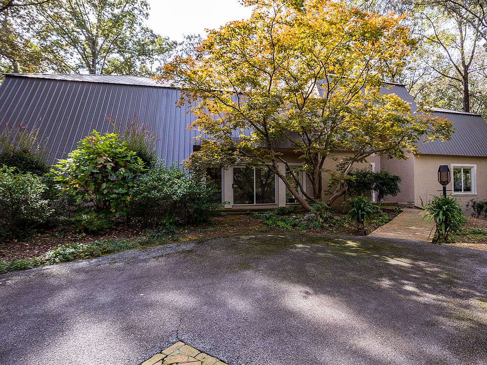 1st image of 8569 Jefferson Rd