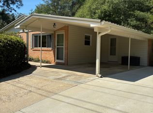 712 New Haw Creek Rd, Asheville, NC 28805