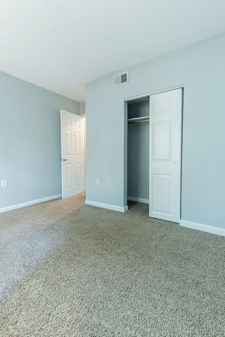 Palmetto Place Apartments — Photo 4