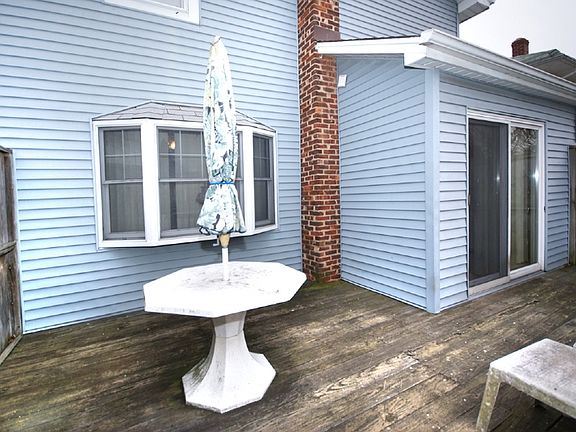 4th image of 37 Fairmount Ave