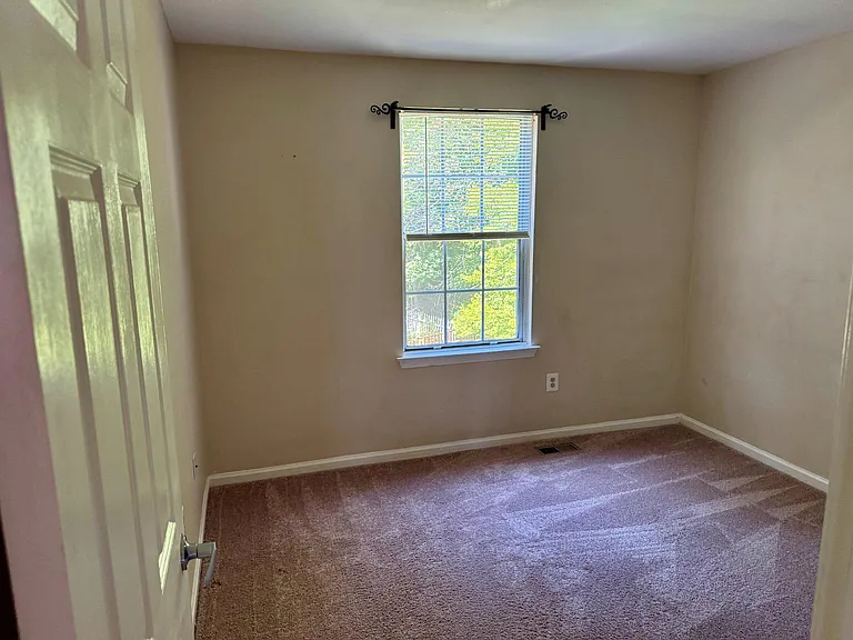 15570 Northgate Dr — Photo 13