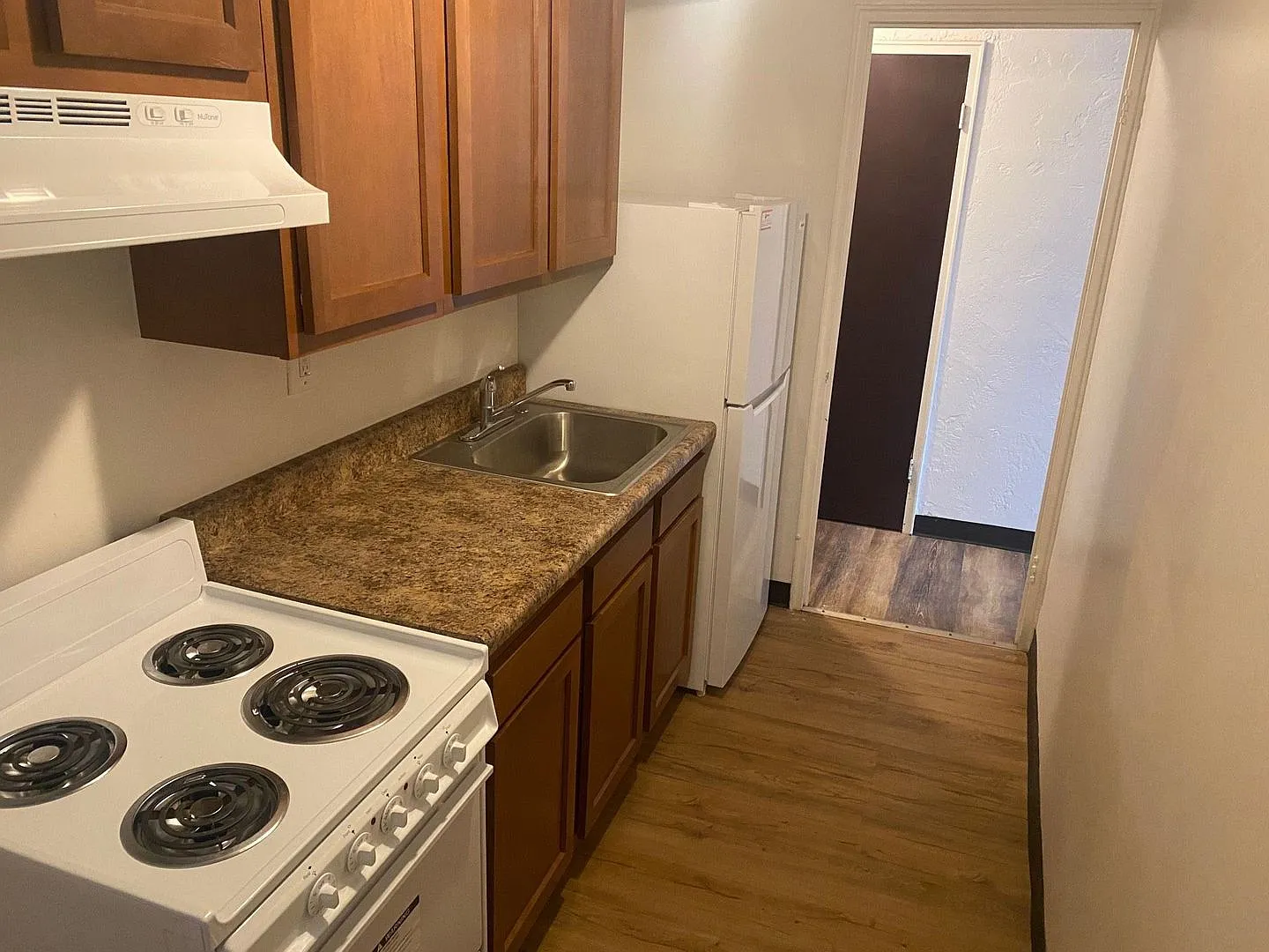 Skytop Village Apartments - Rare opportunity to secure a unit today — Photo 2