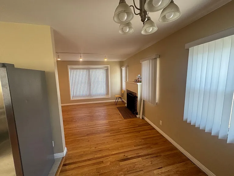 7333 Camellia Ave — Photo 6
