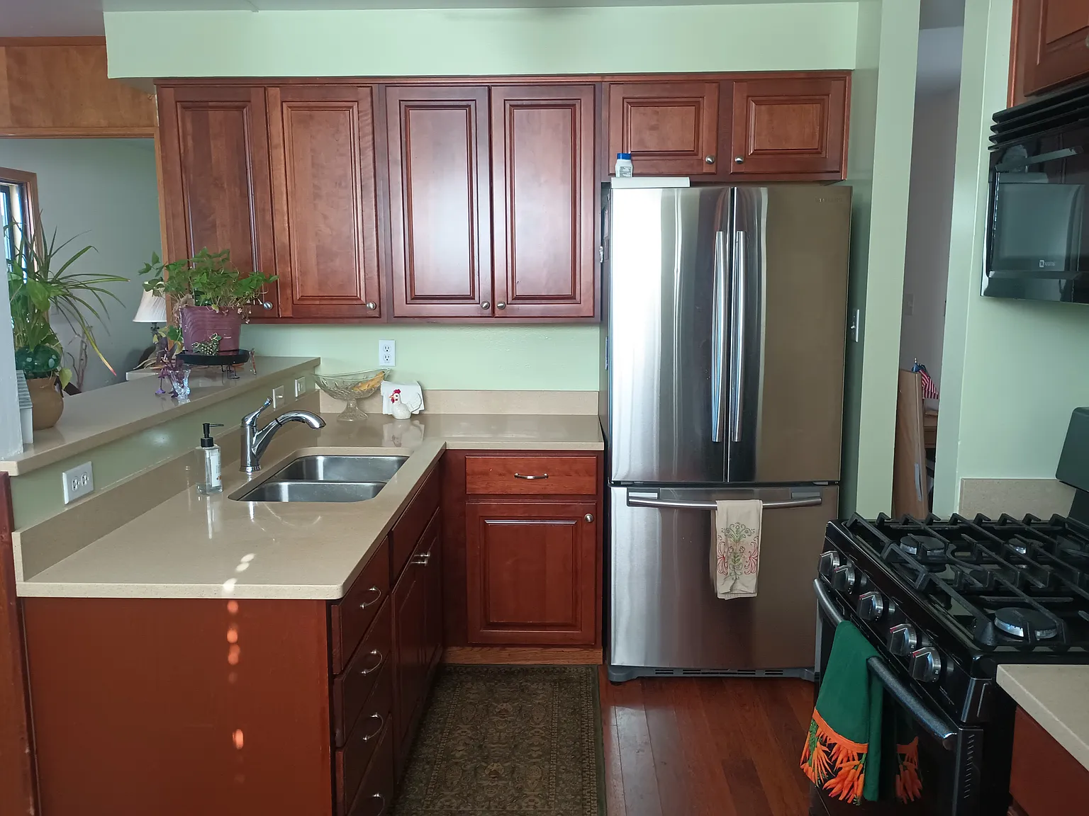 3 bed, 1224 sqft, $1,100 — Photo 3