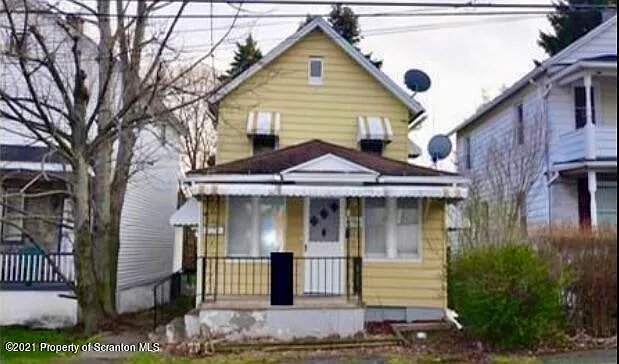 303 Greenbush St photo 1