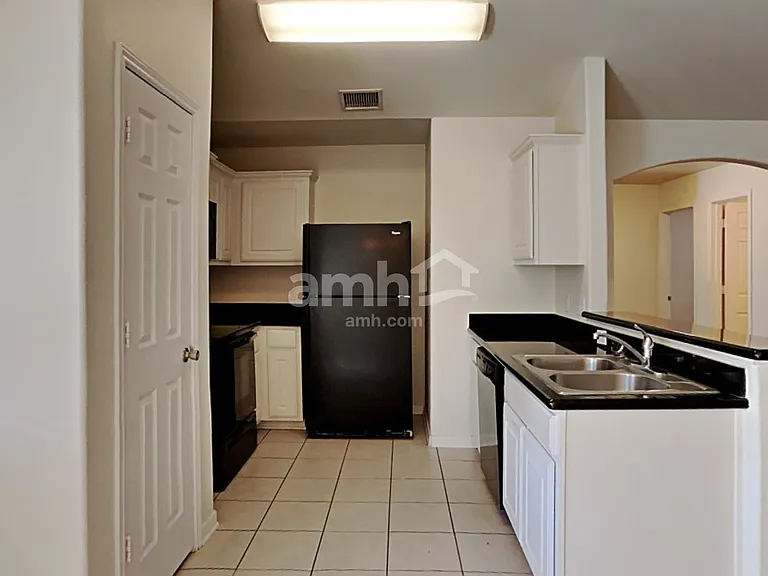 28902 Llano River Loop — Photo 3